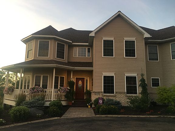 2nd image of 270 Mallard Dr