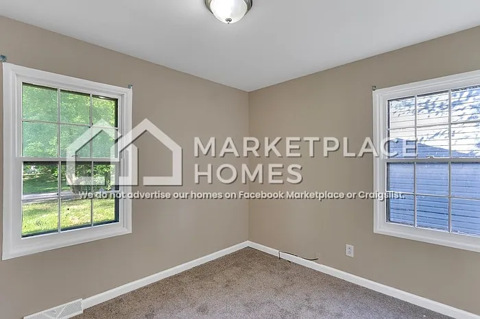 70 W Adams Dr — Photo 9