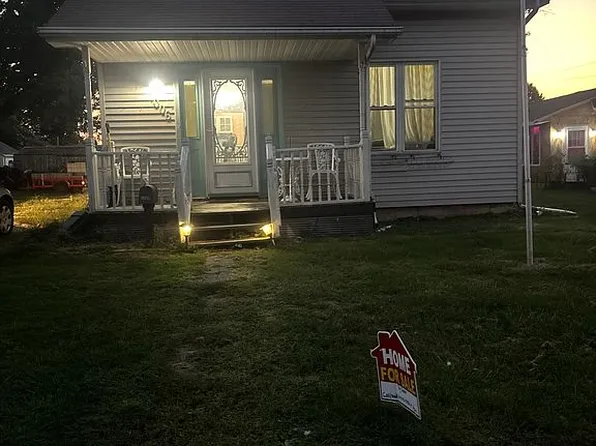1006 S 7th Ave, Canton, IL 61520
