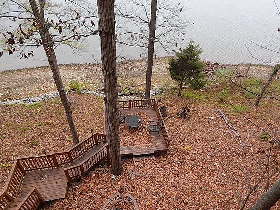 4th image of 326 Harbor Dr