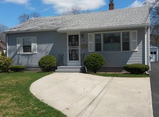 99 Gilman St, Springfield, MA 01118