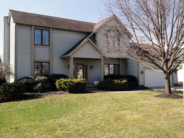1st image of 3156 Crown Pointe Dr