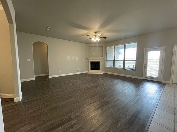 3rd image of 1010 Yukon Blvd