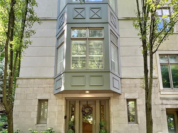 12666 Mayfield Rd, Cleveland Heights, OH 44106