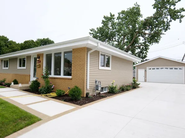 4621 39th AVENUE, Kenosha, WI 53144