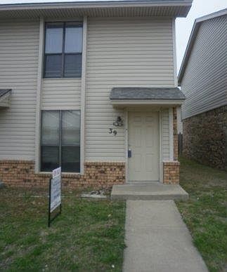 1st image of 1901 E Lindsey St