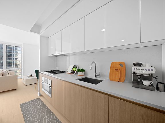 3rd image of 605 W 42nd St APT 20R