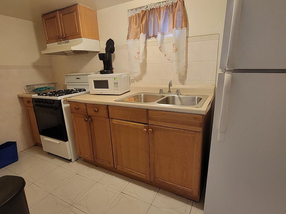 2nd image of 216-40 111th Ave