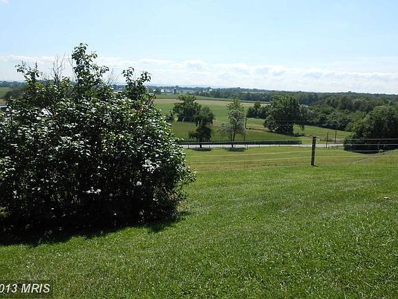 3rd image of 13220 Greencastle Pike