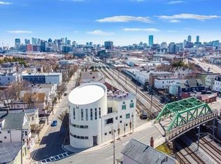 60 Tufts St APT 3, Somerville, MA 02145