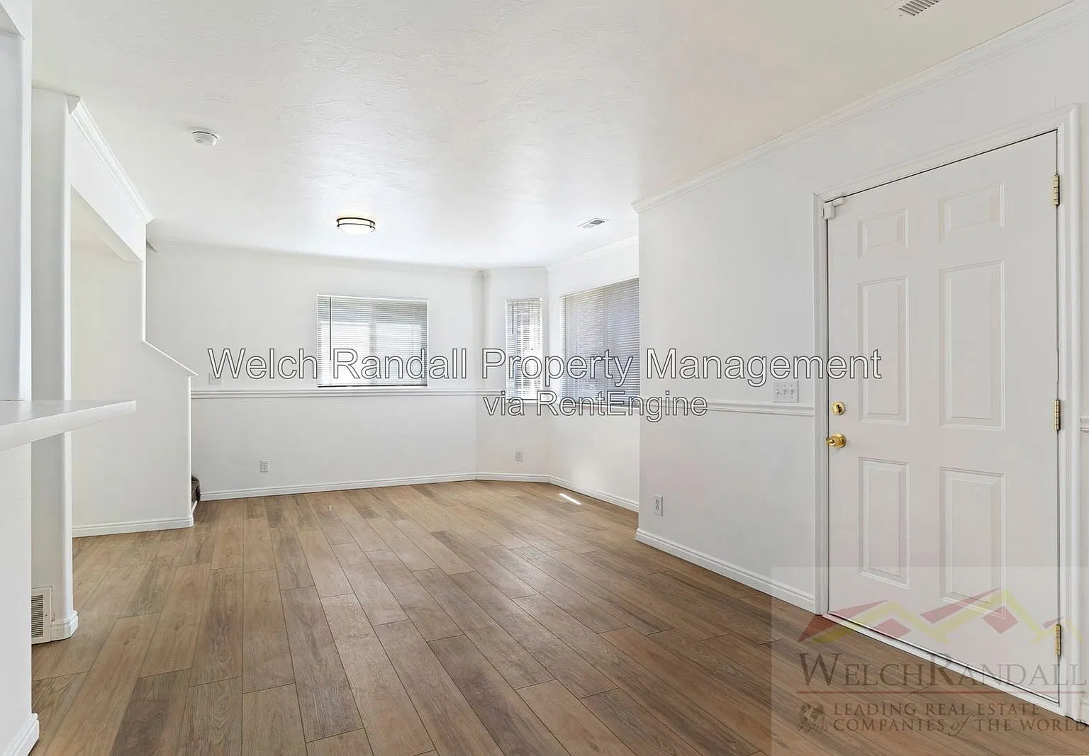 3 bed, 2.5 bath, 1376 sqft, $1,695 — Photo 4