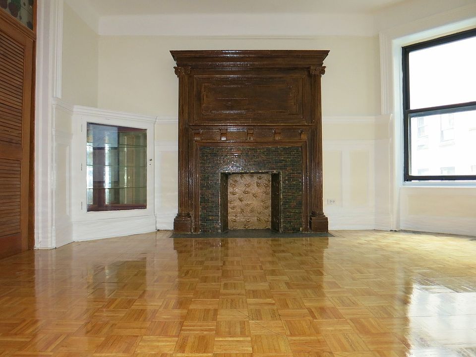 1st image of 310 W 99th St APT 201
