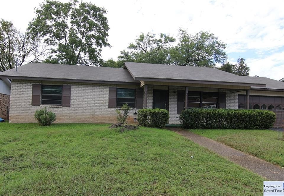 1st image of 325 Prince Dr