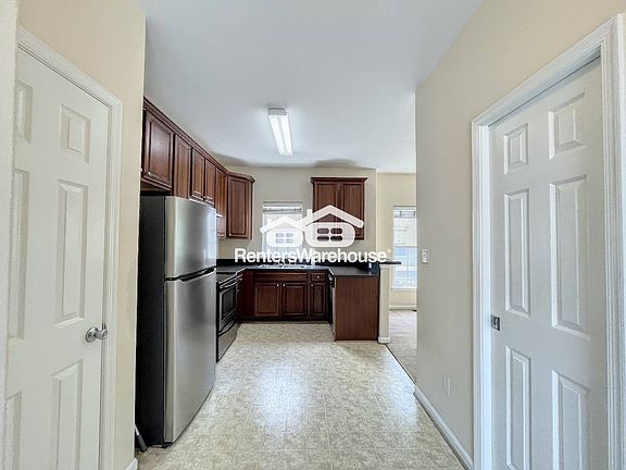 4th image of 134 S Kentucky Ave #A