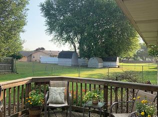 143 Carter Cir, Youngstown, OH 44512