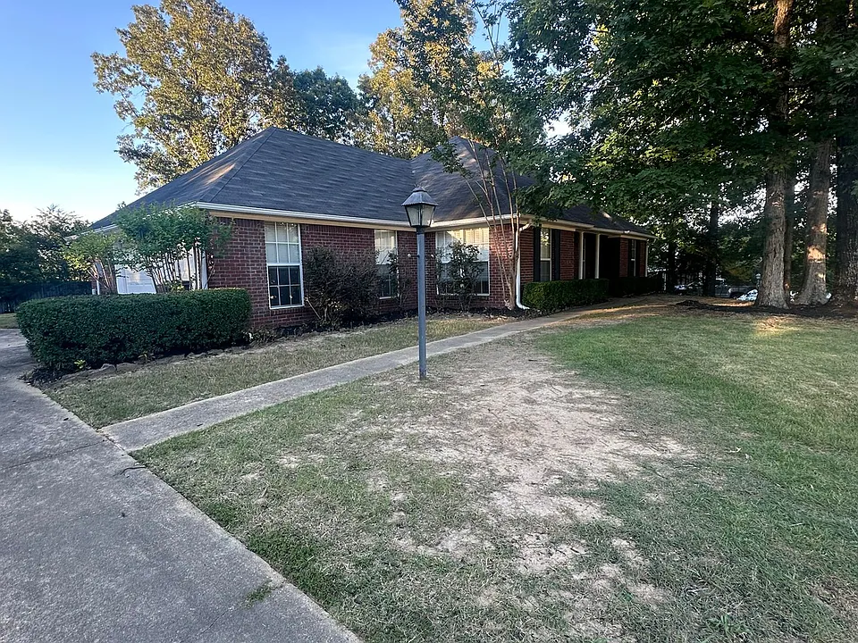 306 Tanner Dr