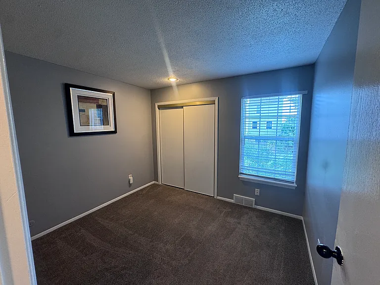 W 108th Pl — Photo 15