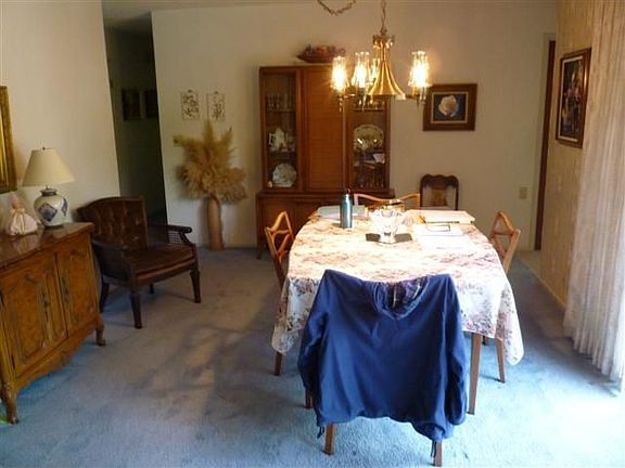 Dining Room & Kitchen