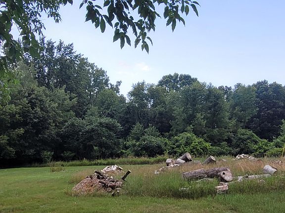 2nd image of 144 Springmill Dr
