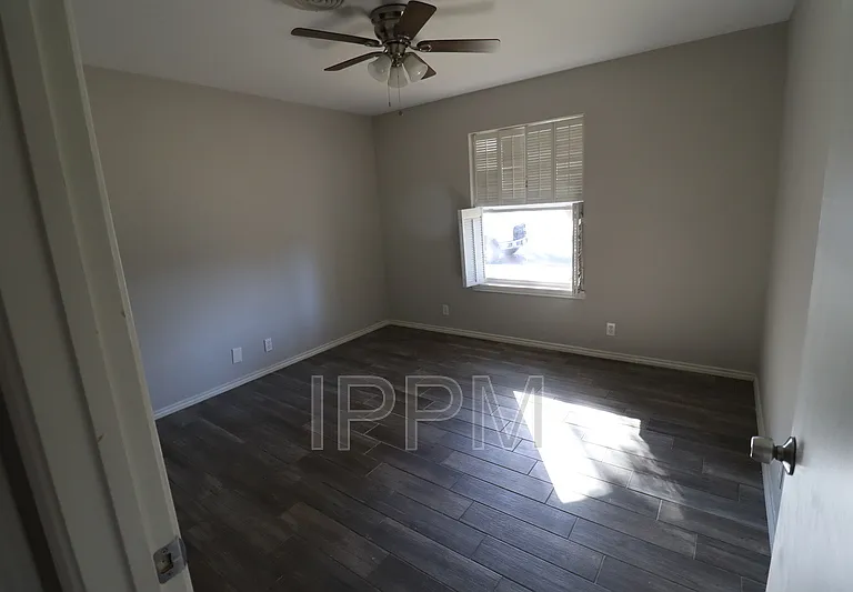 1716 Palm Valley Dr W — Photo 5