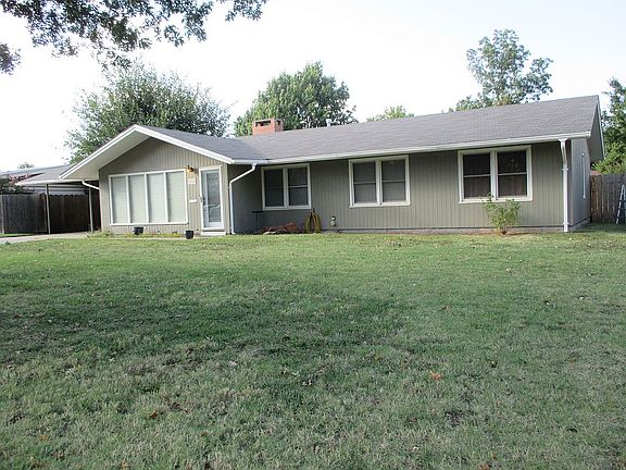 2nd image of 1822 Indian Dr