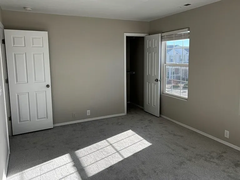7263 Countryside Grv — Photo 12