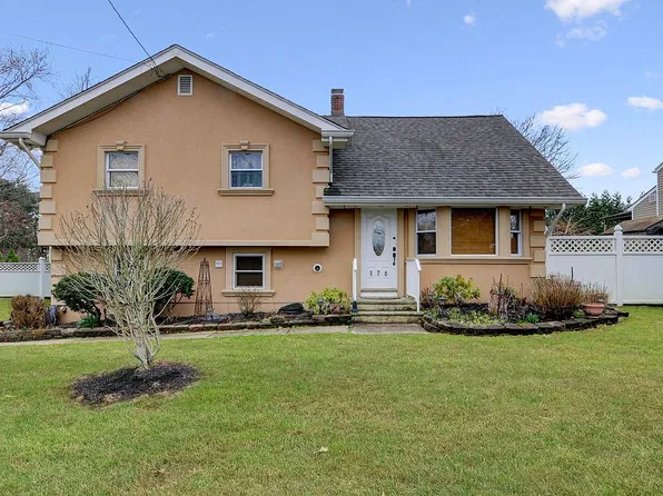 176 Dukes Pkwy E, Hillsborough, NJ 08844