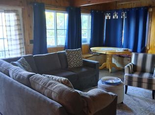 210 Wylerhorn Dr, Crestline, CA 92325