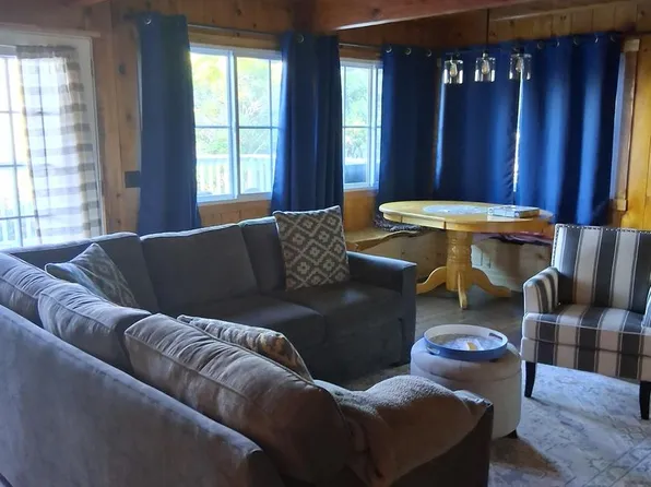 210 Wylerhorn Dr, Crestline, CA 92325