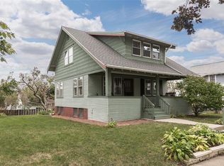 1516 Hinkley Ave NW, Cedar Rapids, IA