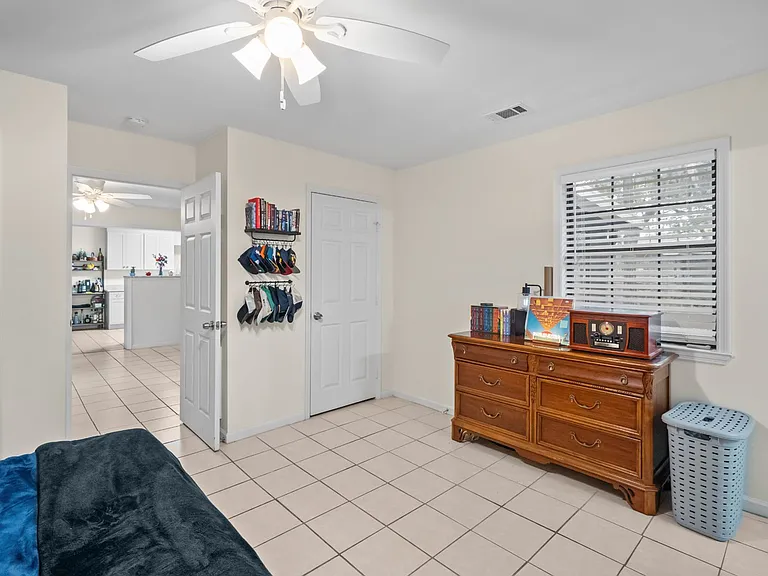527 Red Oak Rd — Photo 39