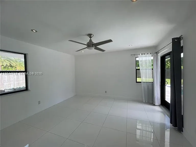 2115 Alamanda Dr #2115 — Photo 18