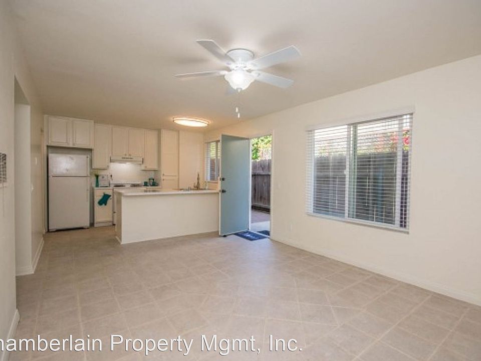 1st image of 965 Laguna Dr APT 17