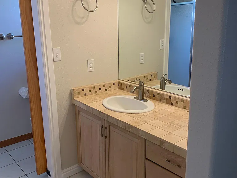 315 N 100 W — Photo 7