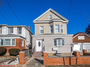 121-09 12th Ave, College Point, NY 11356