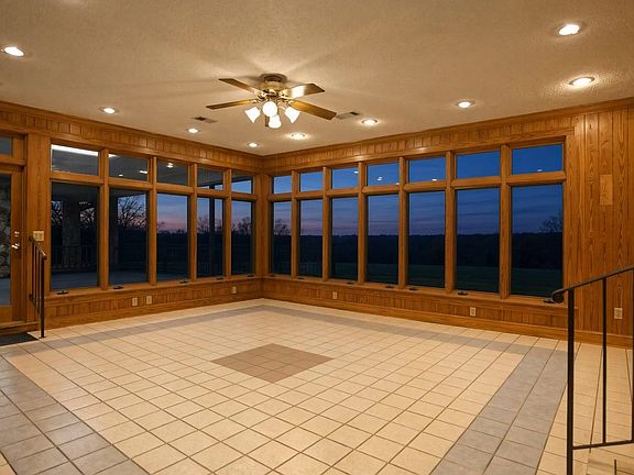 4th image of 427 Hilton Pope Rd