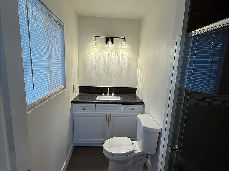 906 Majella Ave — Photo 20