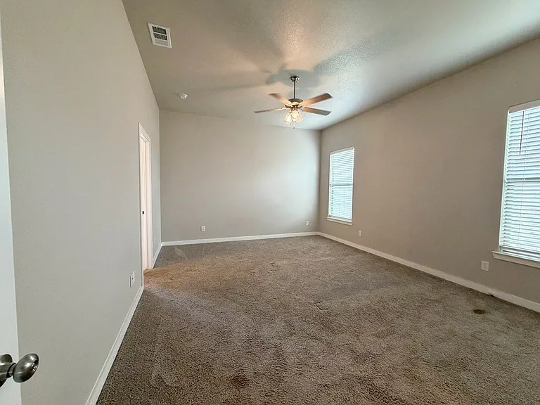 6906 Wagon Ct — Photo 11
