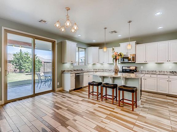 5136 S Ba-008-29-Breakfast-MLS_Size