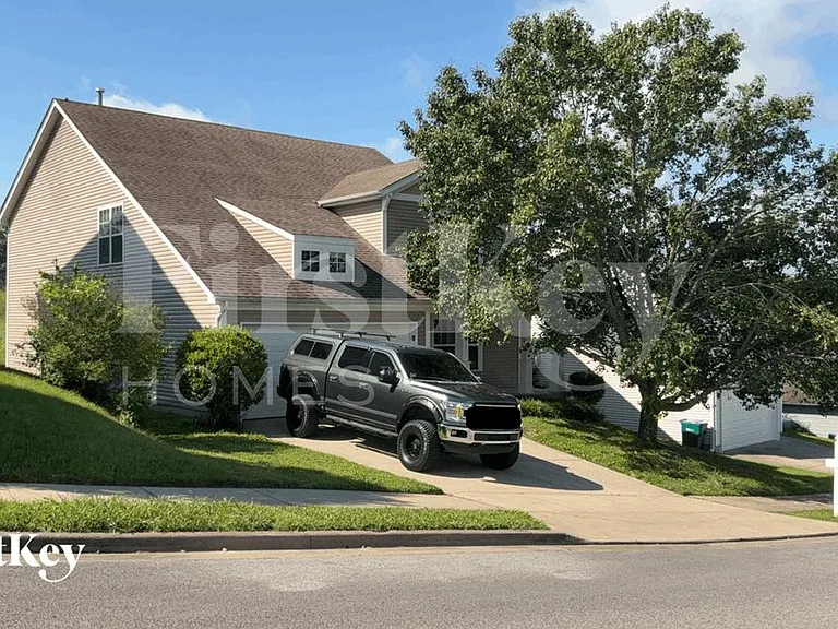 3812 Grant Ridge Ln — Photo 1