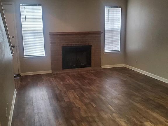 2nd image of 1732 Utah Ave