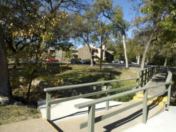3rd image of 5759 Pineland Dr #1-1088