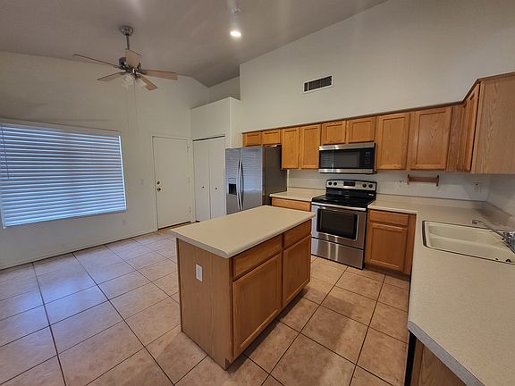 4th image of 6914 W Phelps Rd