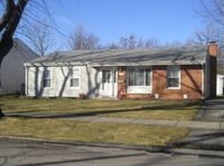 80 Birch Trl, Wheeling, IL 60090