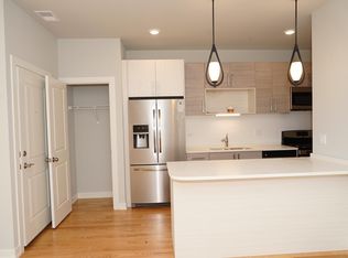 6138 S University Ave #2WW, Chicago, IL 60637