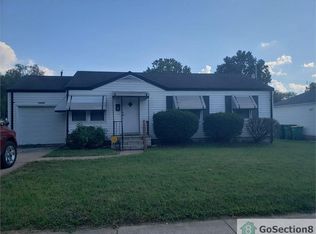 10224 Ashbrook Dr, Saint Louis, MO 63137
