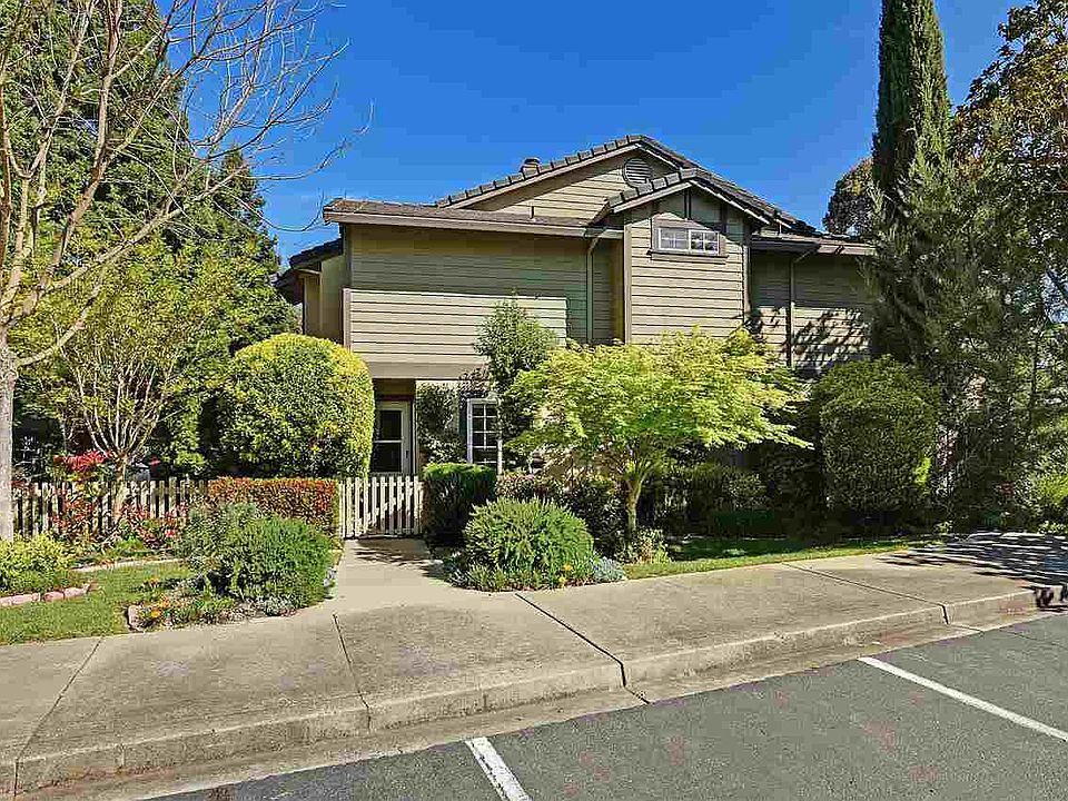 1st image of 7480 Oxford Cir