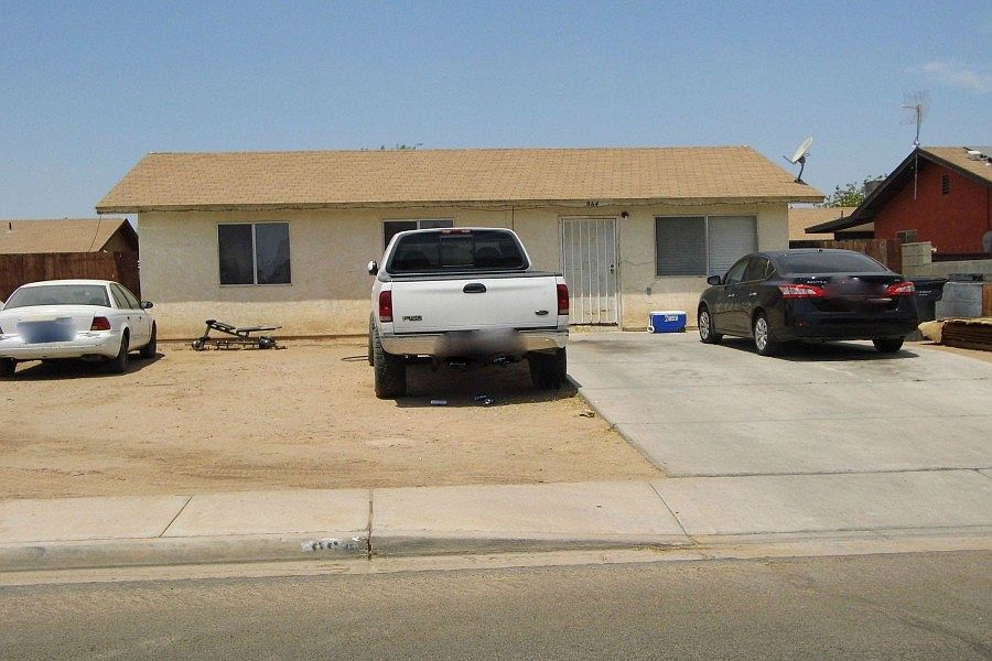 1st image of 864 N Orquidea Ave