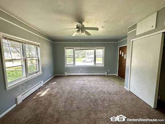 3rd image of 407 1/2 W Salem Ave
