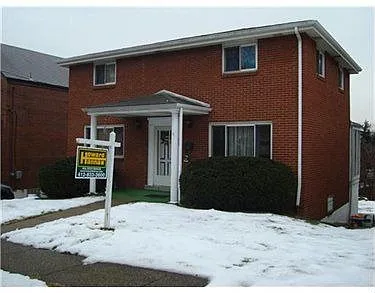 208 Ramsey Ave photo 1